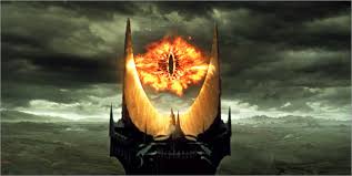 L'oeil de Sauron en haut de sa tour sombre, surveille.
